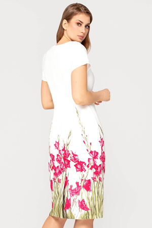 Ecrufarbenes Kleid mit amaranthfarbenem Blumenmuster – Pola