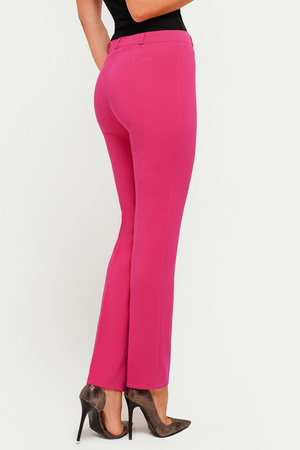 Klassische Damenhose in Amarant mit schmalem Bein