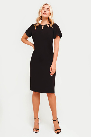 Schwarzes Kleid mit verziertem Ausschnitt – Victoria